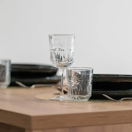 Center With Free Garage By Renters * بوزنان