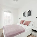 Center With Free Garage By Renters Lejlighed *