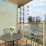 Lejlighed Center With Free Garage By Renters *