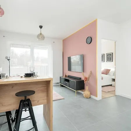 דירה Center With Free Garage By Renters