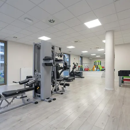 Center With Free Garage By Renters * Poznań