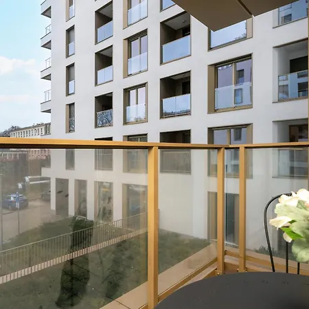 Διαμέρισμα Center With Free Garage By Renters Πόζναν