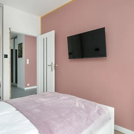 Center With Free Garage By Renters פוזנן