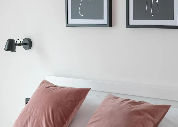 Center With Free Garage By Renters Πόζναν