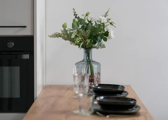 Center With Free Garage By Renters Διαμέρισμα Πόζναν