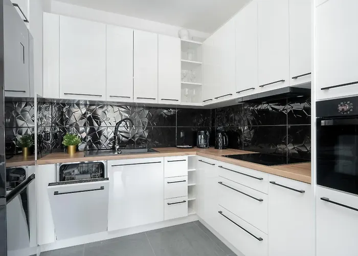 Center With Free Garage By Renters Διαμέρισμα Πόζναν